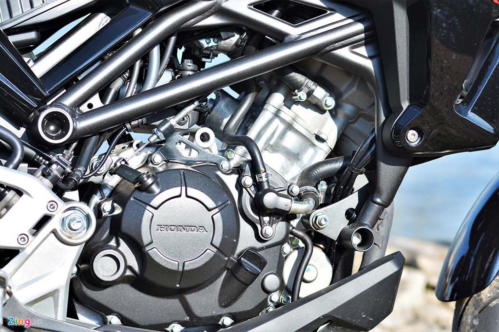 Mot so mau naked-bike 150 cc vua tui tien tai Viet Nam hinh anh 8