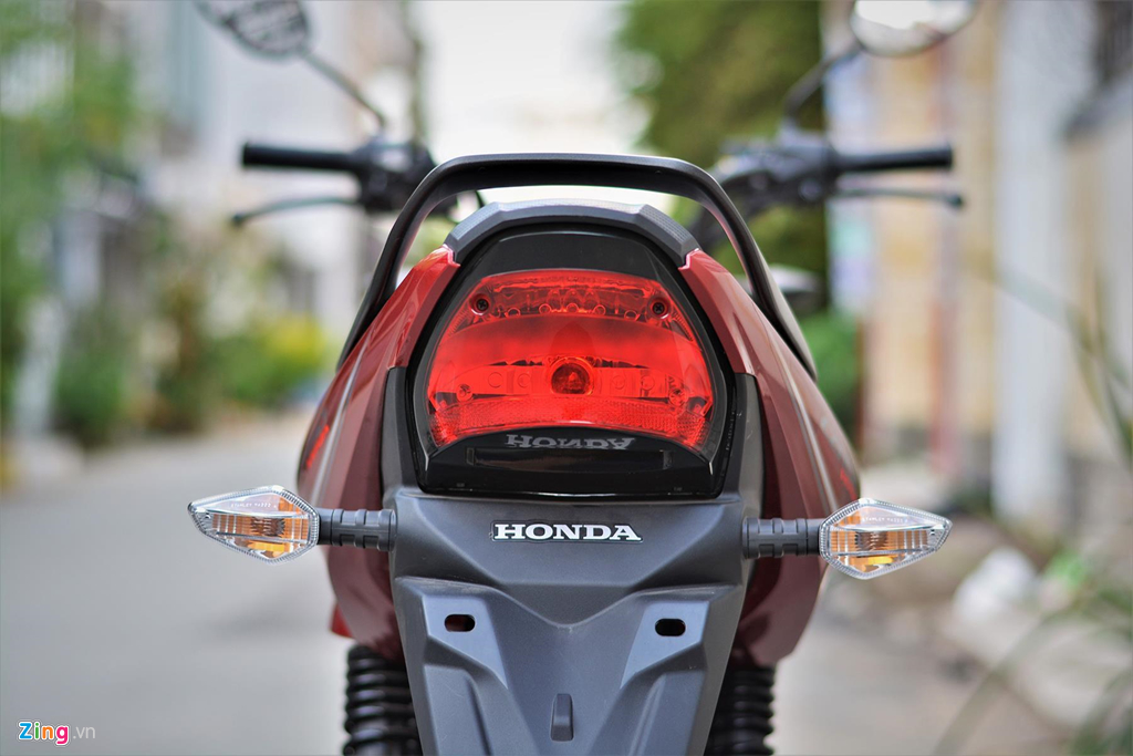 Mot so mau naked-bike 150 cc vua tui tien tai Viet Nam hinh anh 18