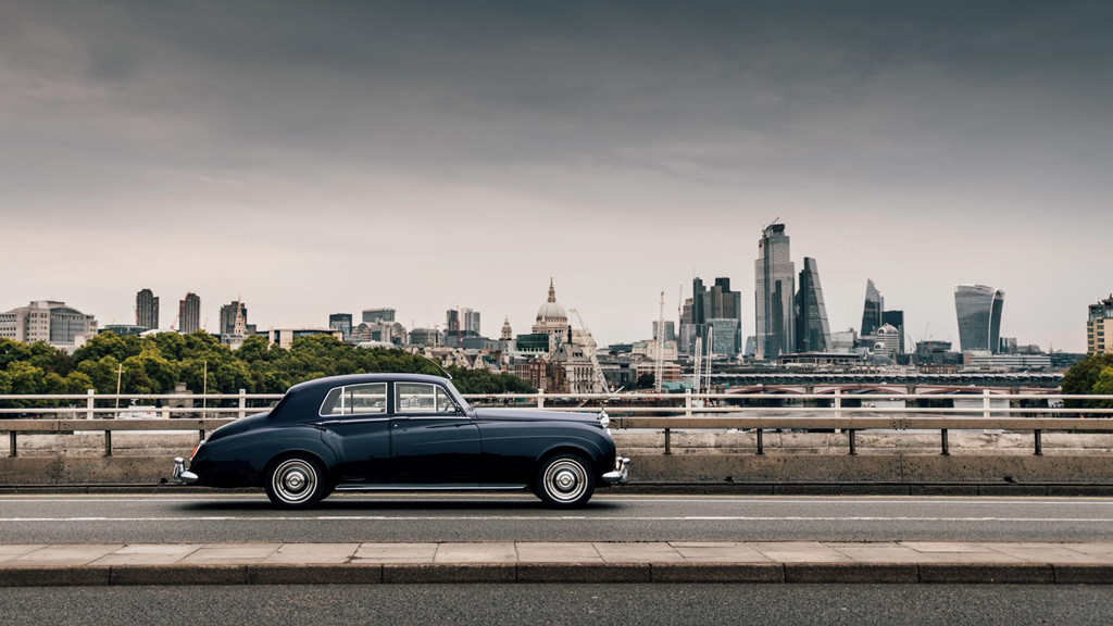 Hoi sinh oto co bang dong co hien dai va hang loat cong nghe moi hinh anh 6