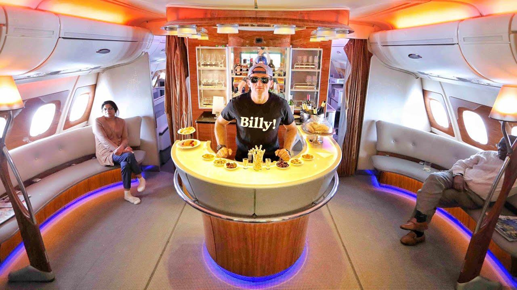 6 quay bar sang trong tren phi co cua cac hang hang khong cao cap hinh anh 2