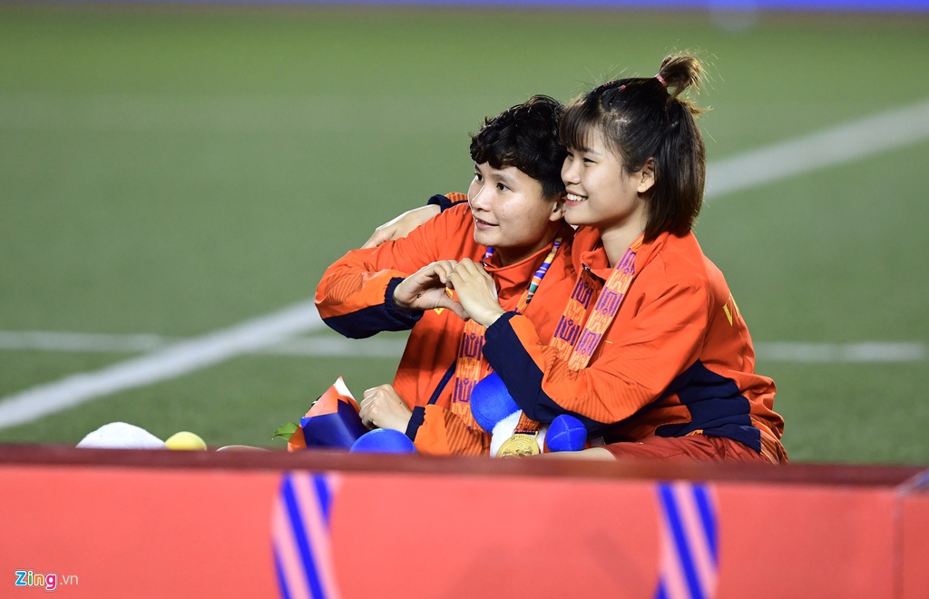 Tuyen nu Viet Nam nhi nhanh tren buc nhan HCV SEA Games hinh anh 2