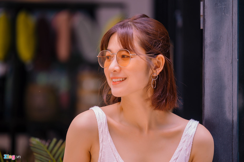 Oanh Kieu: 'Chia tay moi tinh 5 nam, toi ra di tay trang, mat tat ca' hinh anh 1