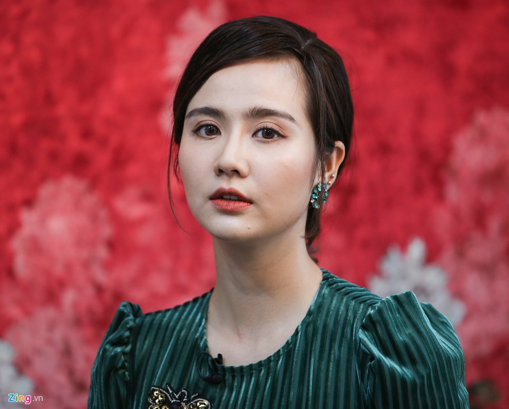 Huyen Lizzie sau ly hon: 'Minh noi loan cung chang sao' hinh anh 1 IMG_1331_zing.jpg