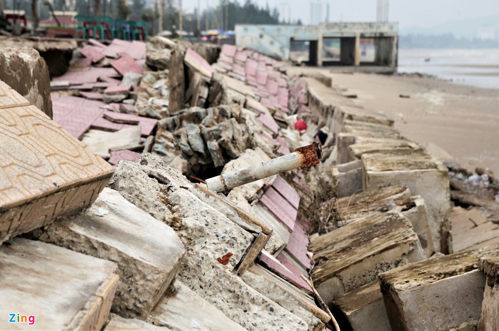 ke bien Cua Lo bi song danh tan anh 6