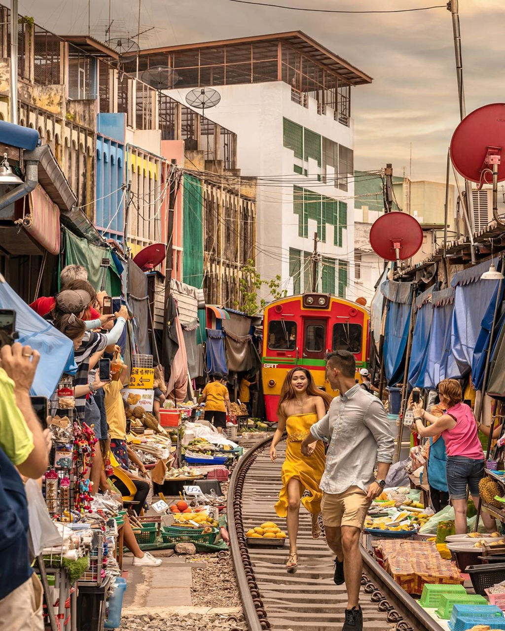 3 tuyen duong ray nguy hiem the gioi thanh diem du lich noi tieng hinh anh 7