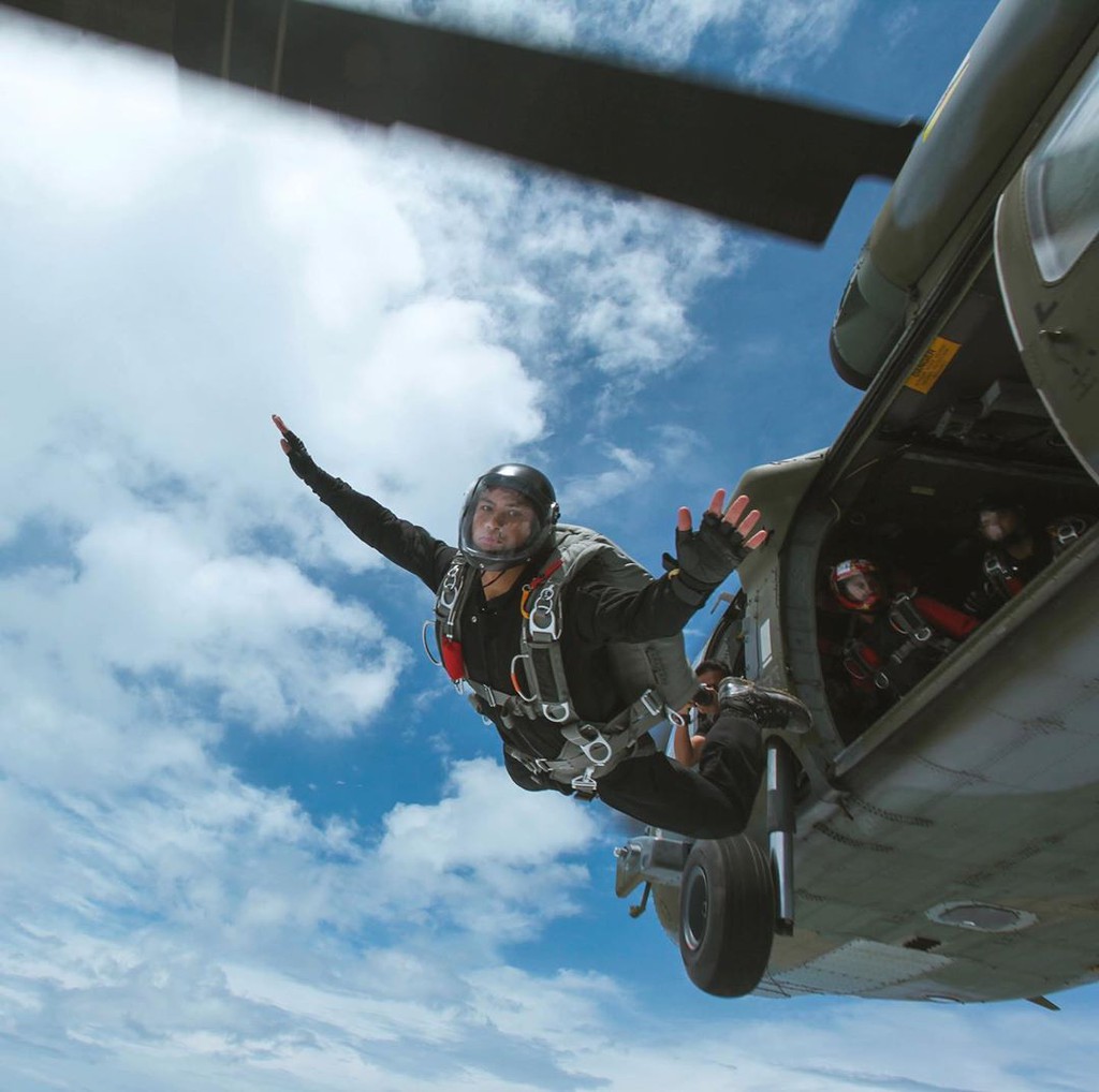 Nhung chuyen du lich dat tien cua hoang tu Brunei hinh anh 3