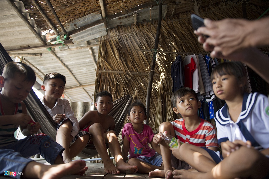 Xom dao o Ca Mau sau bien co trieu cuong hinh anh 6