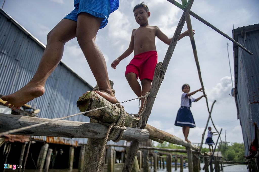 Xom dao o Ca Mau sau bien co trieu cuong hinh anh 8