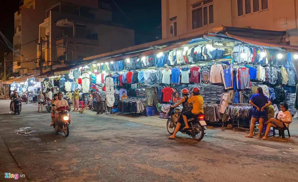 Pho thoi trang tu cao cap den hang nhai o trung tam TP.HCM hinh anh 12