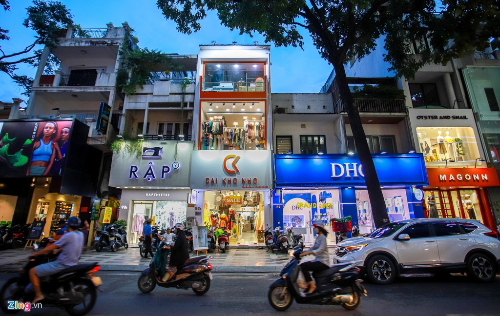 Pho thoi trang tu cao cap den hang nhai o trung tam TP.HCM hinh anh 2
