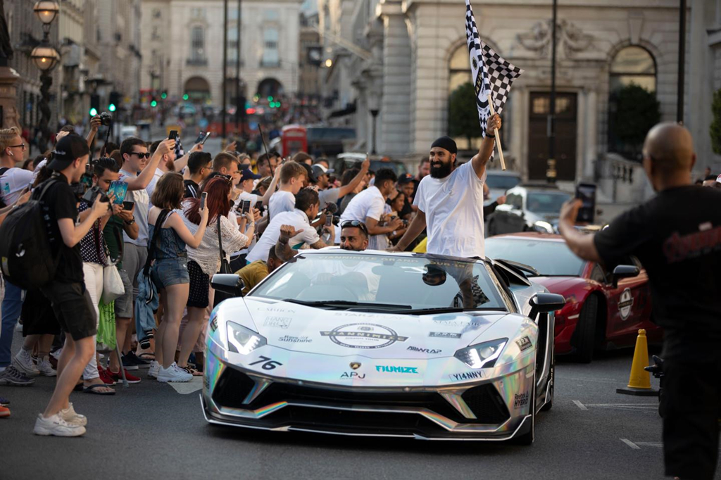 Hanh trinh sieu xe quy tu 100 xe khung, chay xuyen 4 quoc gia hinh anh 1