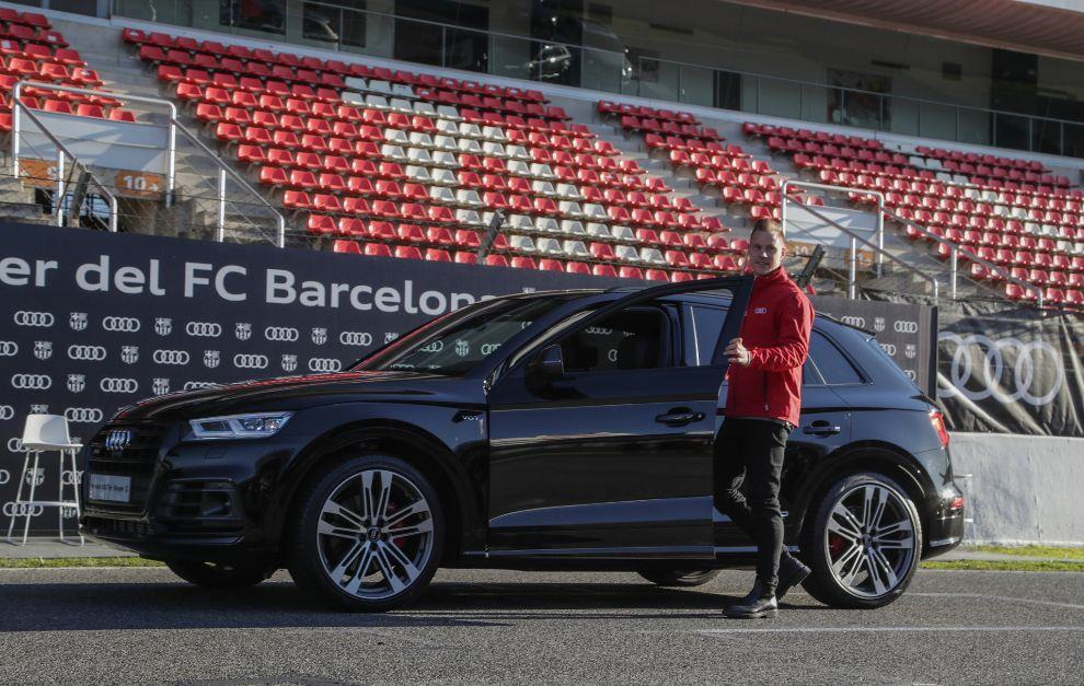 Duong ai nay di, Audi doi lai xe sang da tang cac cau thu Barcelona hinh anh 7