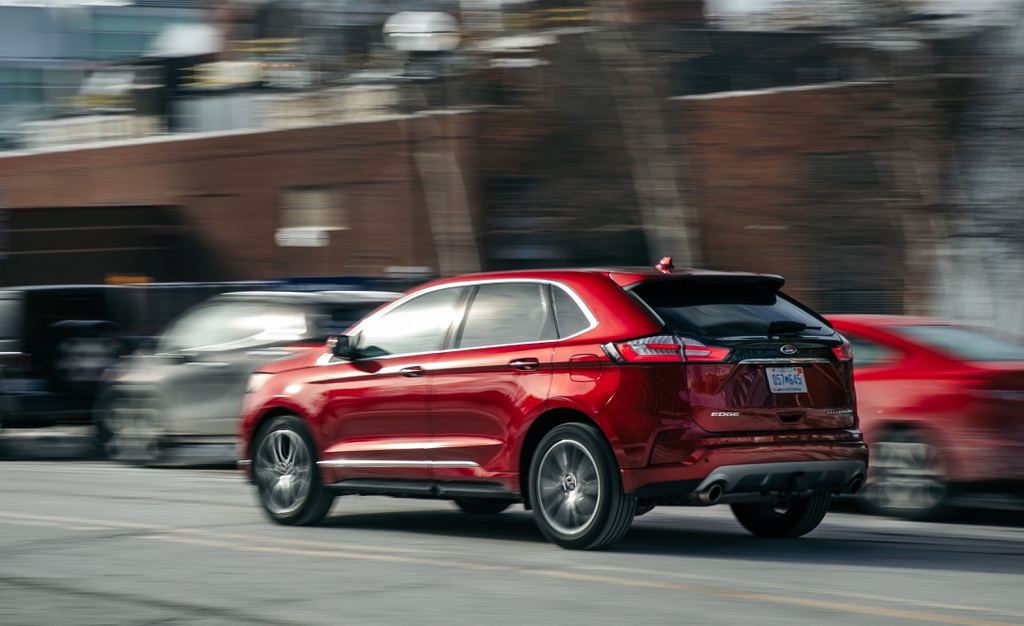 Chau Au muon cam xe SUV vao trung tam thanh pho hinh anh 4 4.jpg