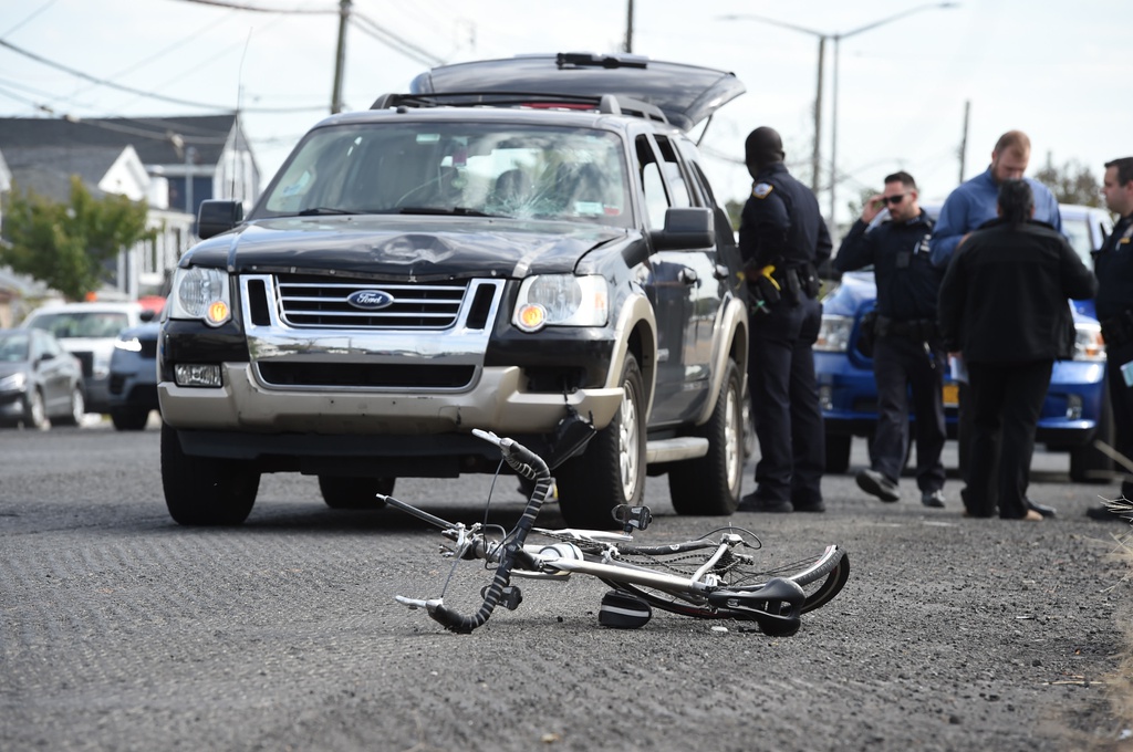 Chau Au muon cam xe SUV vao trung tam thanh pho hinh anh 7 7.jpg