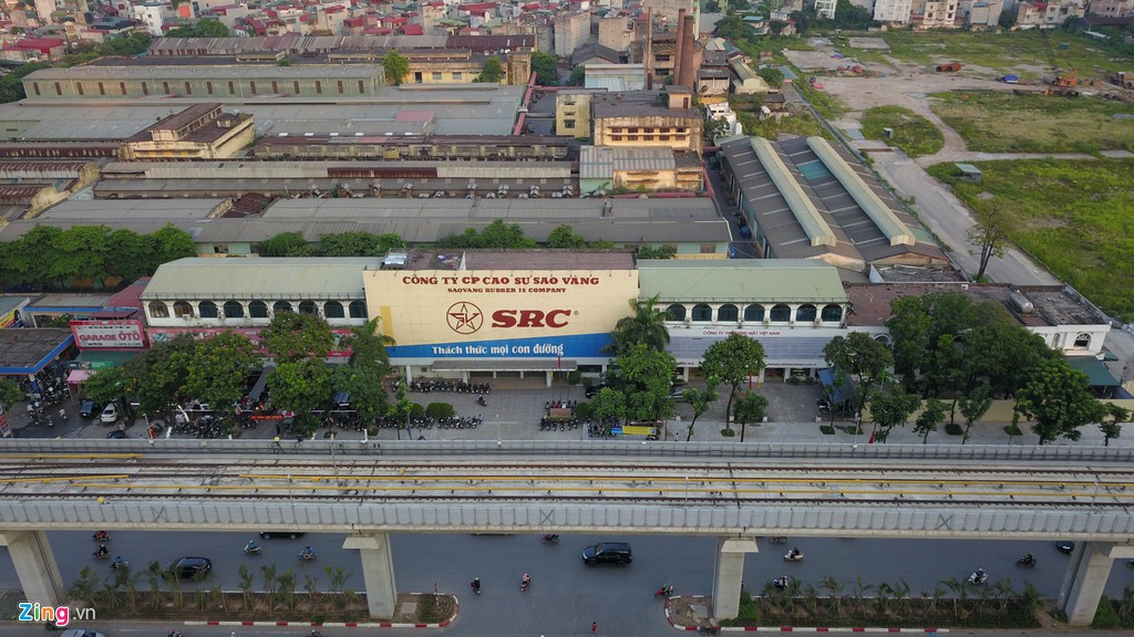 Hang loat nha may o nhiem trong long thanh pho Ha Noi hinh anh 3