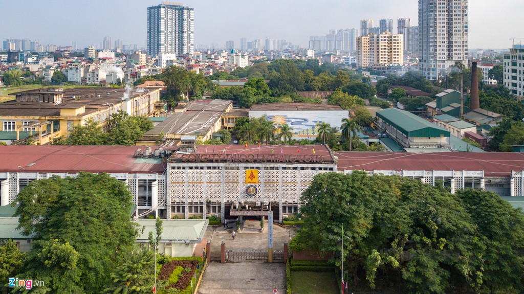 Hang loat nha may o nhiem trong long thanh pho Ha Noi hinh anh 5