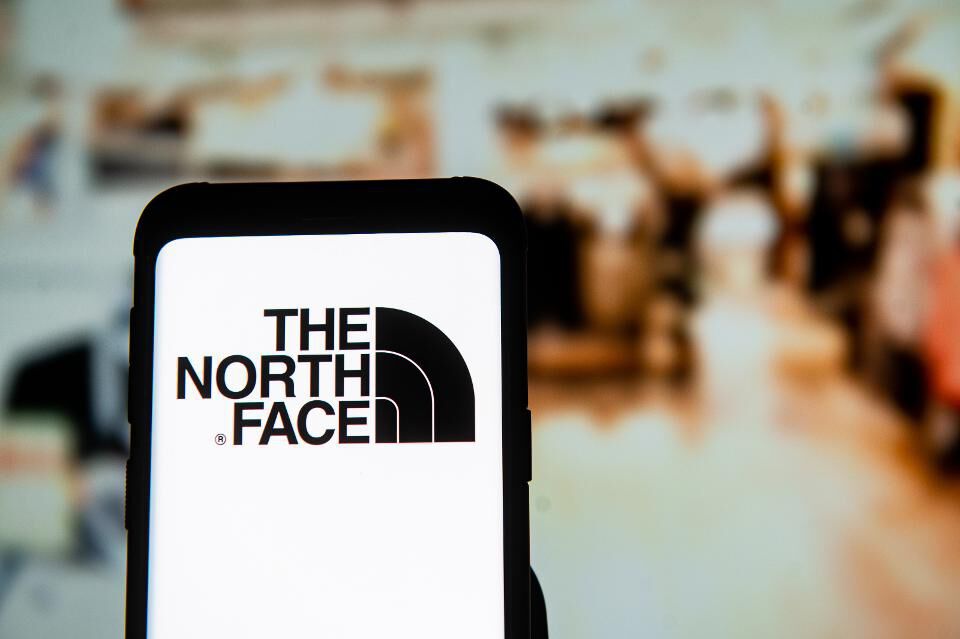 tay chay Facebook, Facebook bi tay chay, ngung chi tien cho quang cao anh 1