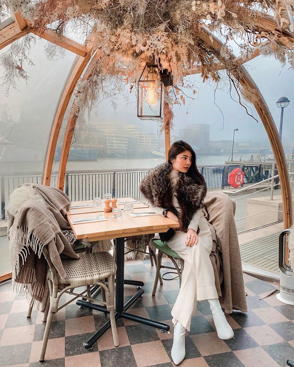 Kham pha nha hang trong long kinh o Anh hinh anh 4 IMG_1309.JPG