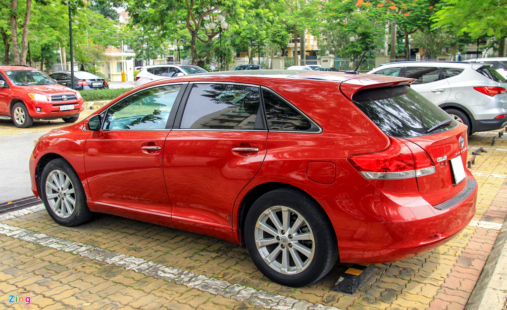 Toyota Venza không còn sản xuất giá xe cũ vẫn gần 800 triệu đồng