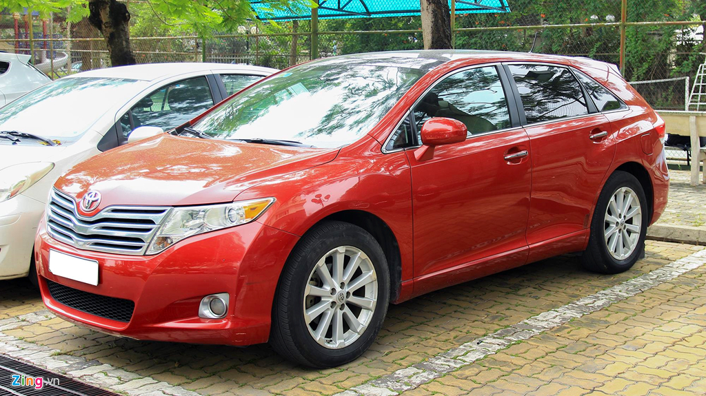 Toyota Venza 10 nam tuoi gia gan 800 trieu dong hinh anh 1