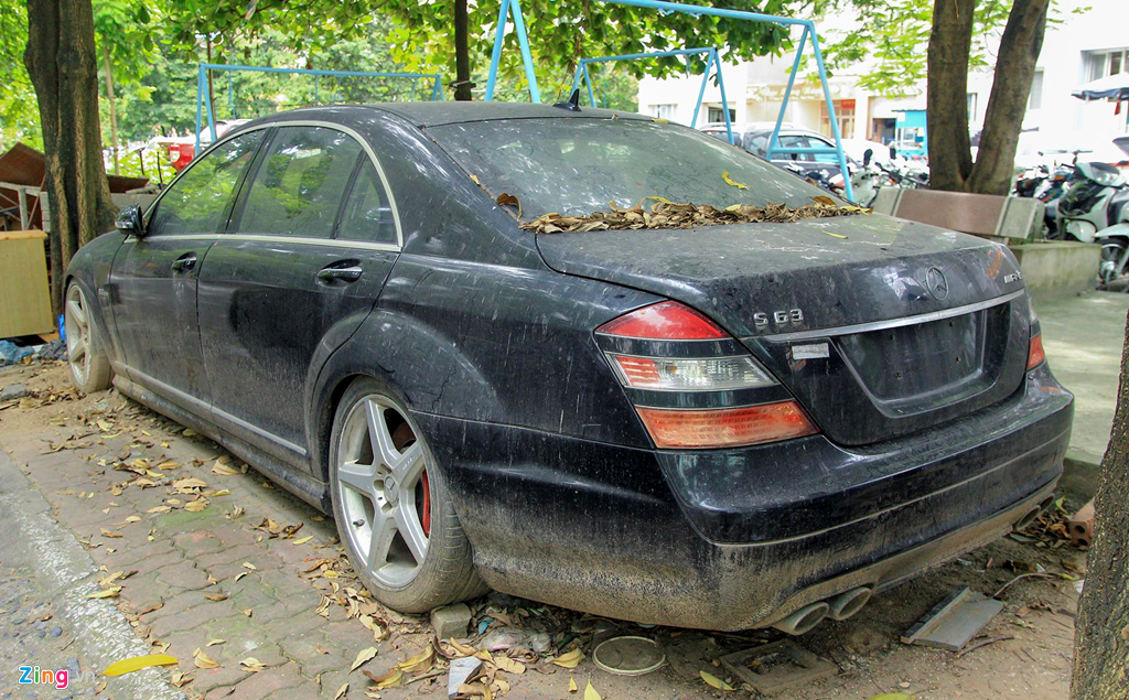 Xe sang Mercedes-Benz S63 AMG doi 2011 nam phu bui o Ha Noi hinh anh 2