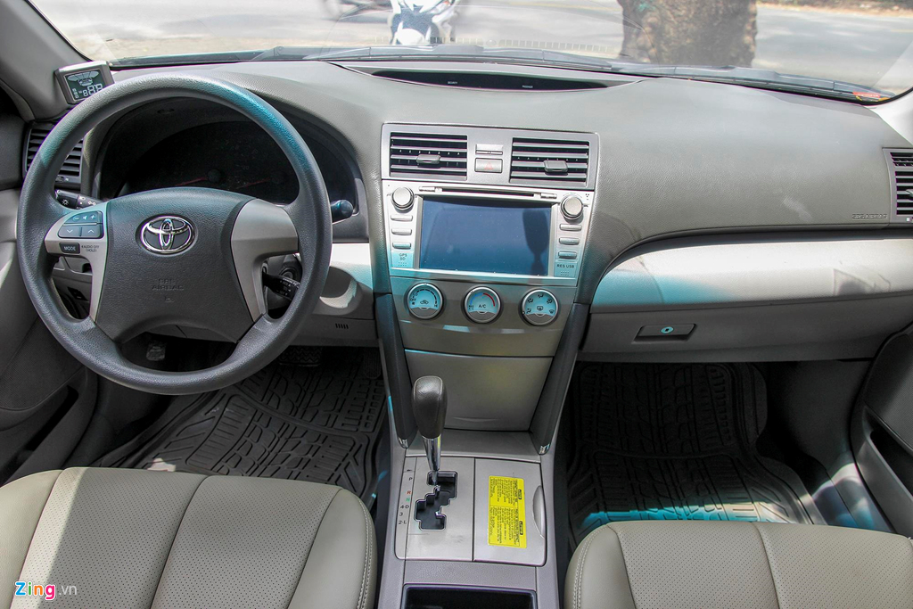 Toyota Camry LE doi 2008 nhap My, hon 10 nam gia van gan 600 trieu hinh anh 5