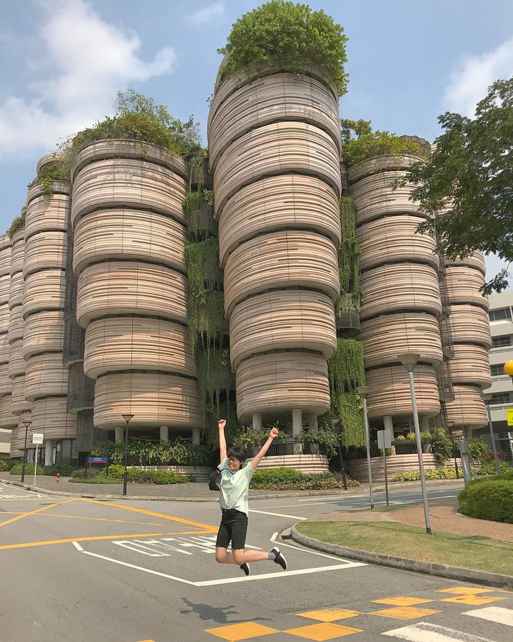 Toa nha hinh gio dim sum gay chu y o Singapore hinh anh 6