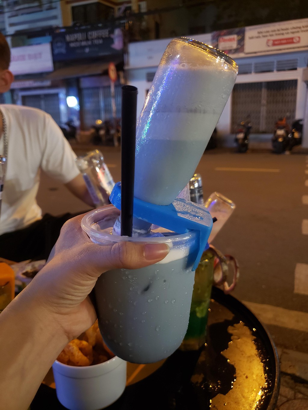 Tra sua up nguoc - trao luu moi hut gioi tre TP.HCM hinh anh 3