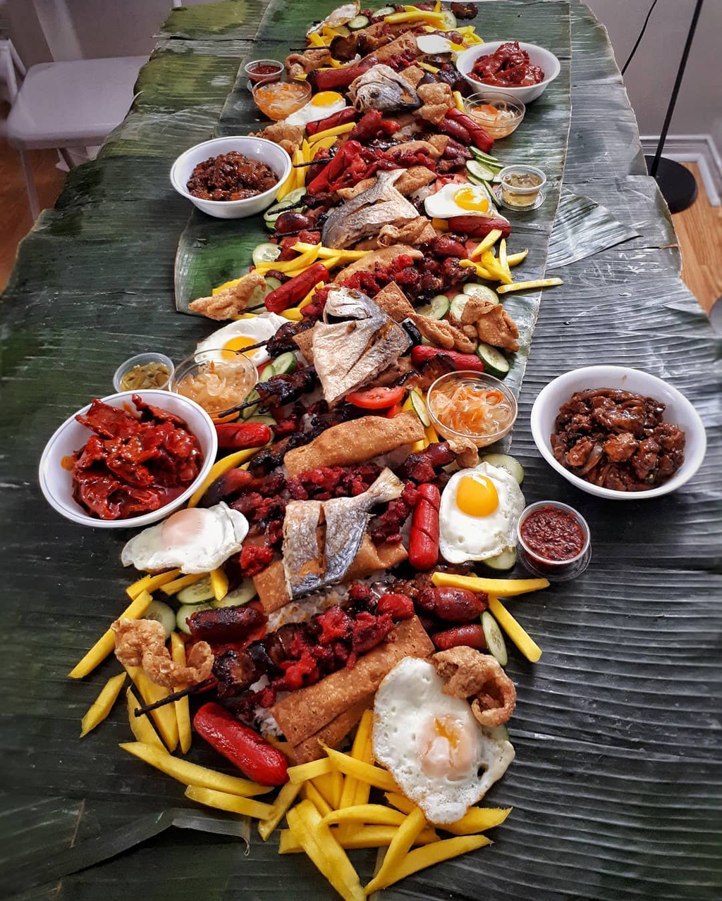 Tiệc ăn bốc của người Philippines