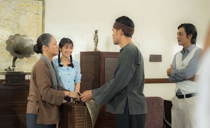 Tao hinh gay tranh cai cua dan dien vien 'Tieng set trong mua' hinh anh 7