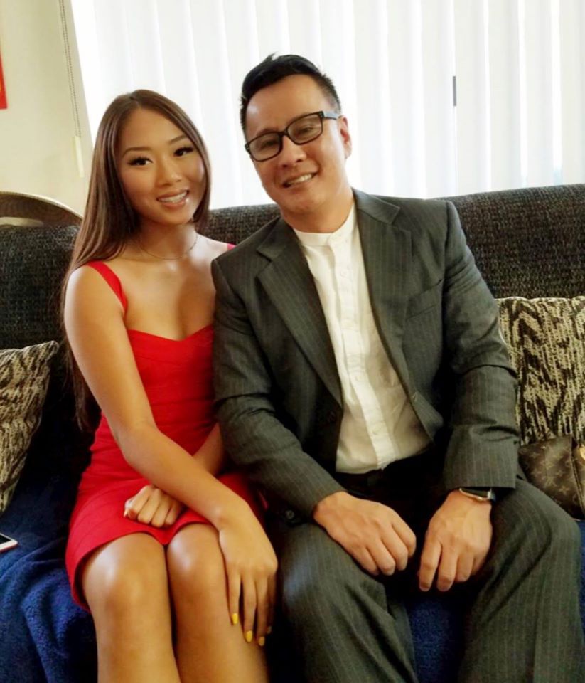 Cha me Hoa hau Viet Nam Toan cau soc, suy sup khi con mat o tuoi 22 hinh anh 2 bacon2.jpg