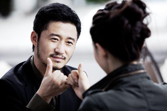 Ngo Kinh - sao vo thuat mang tieng an bam vo, bi gioi giai tri co lap hinh anh 1