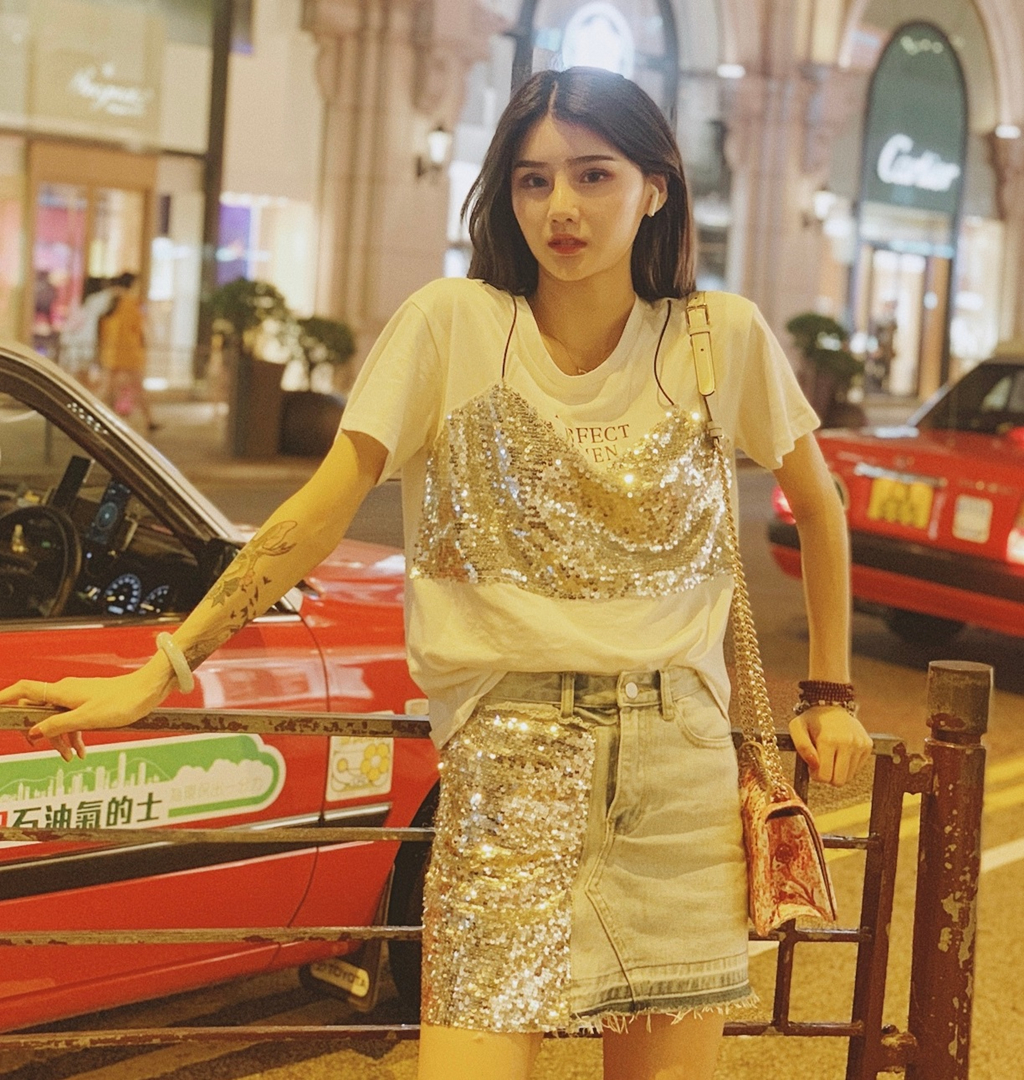 Nhung MC truc tuyen Trung Quoc bi tay chay vi hanh vi goi duc, ma tuy hinh anh 3