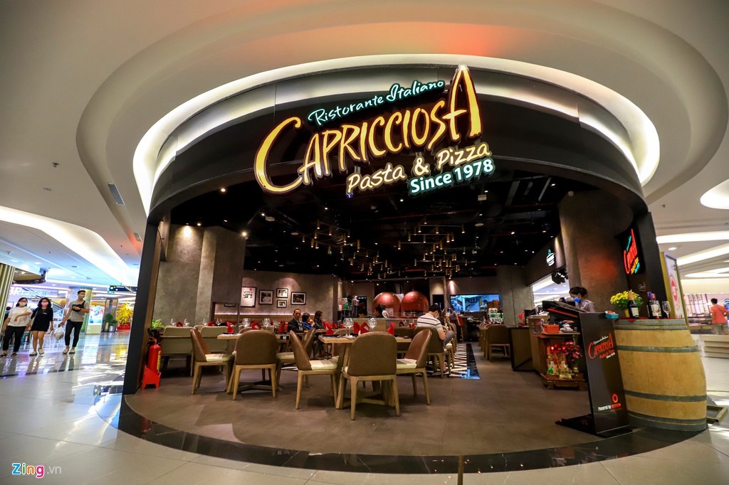 Canh vang lang khac la o cac trung tam thuong mai TP.HCM hinh anh 5 tttm_zing15.JPG