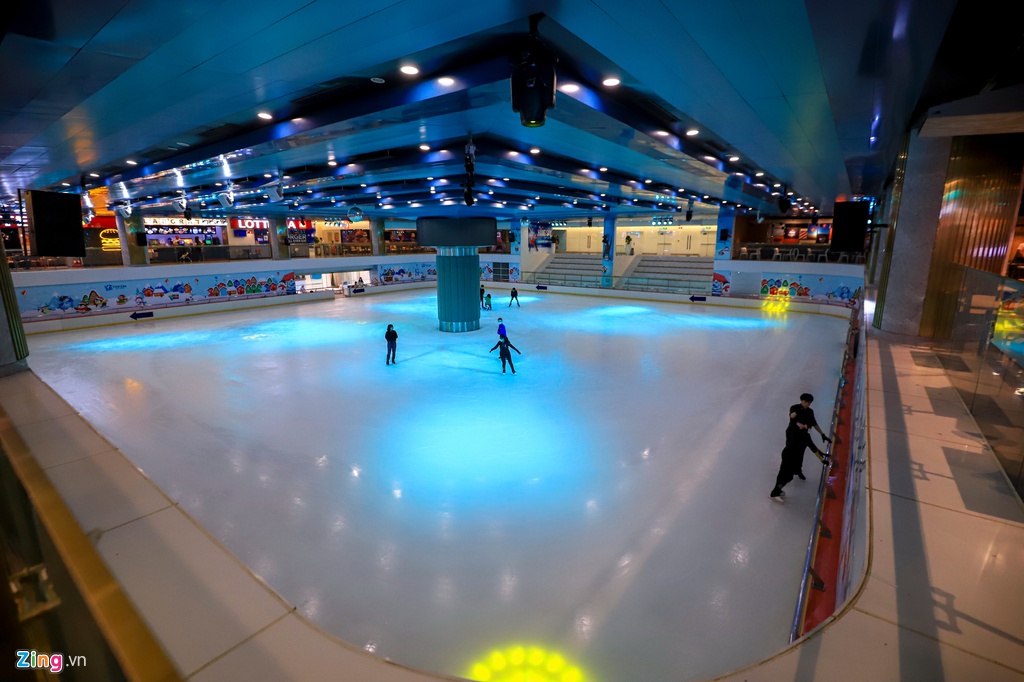 Canh vang lang khac la o cac trung tam thuong mai TP.HCM hinh anh 11 tttm_zing24.JPG