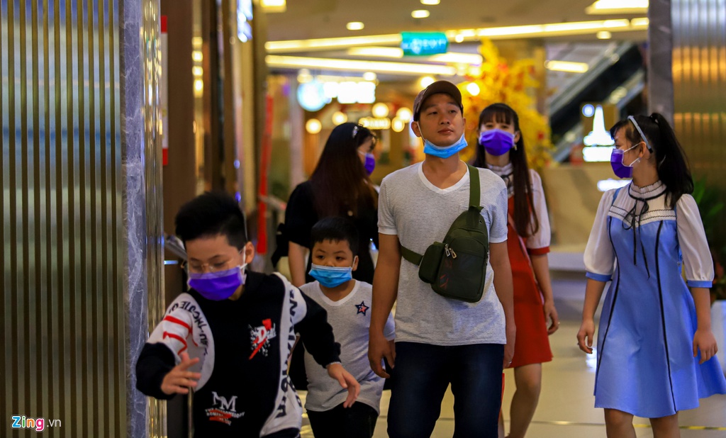 Canh vang lang khac la o cac trung tam thuong mai TP.HCM hinh anh 10 tttm_zing26.JPG