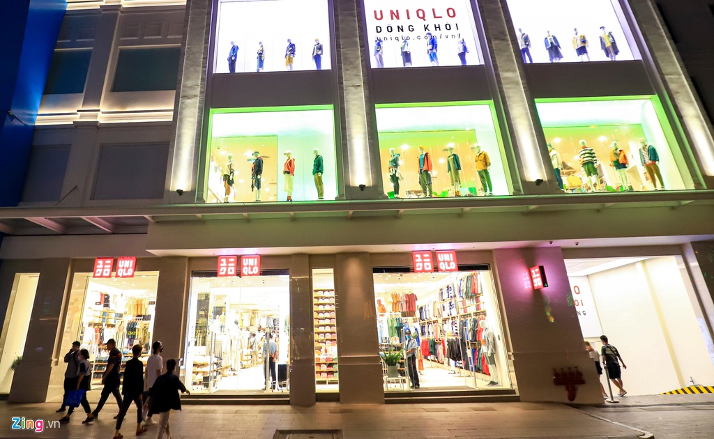 Canh vang lang khac la o cac trung tam thuong mai TP.HCM hinh anh 15 tttm_zing32.JPG