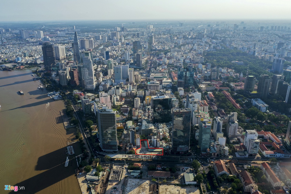 Khu dat vang 10 nam nay chi lam bai giu xe o TP.HCM hinh anh 1 ktx_zing10.JPG