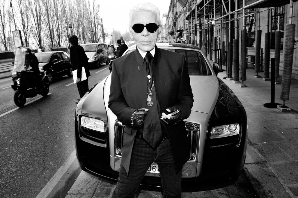 'Huyen thoai Chanel' Karl Lagerfeld va moi duyen voi nhung chiec xe hinh anh 3