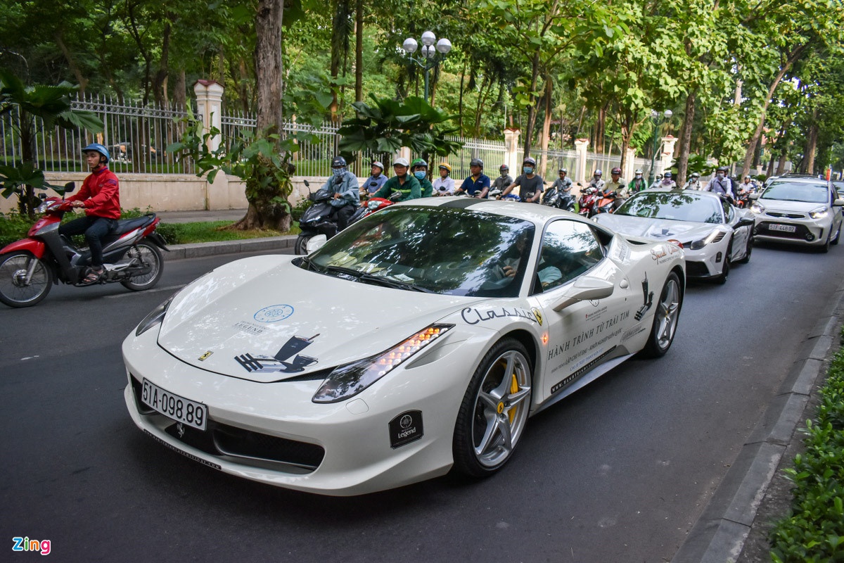 Tien nhieu, ong Dang Le Nguyen Vu sam nhung sieu xe gi? hinh anh 9