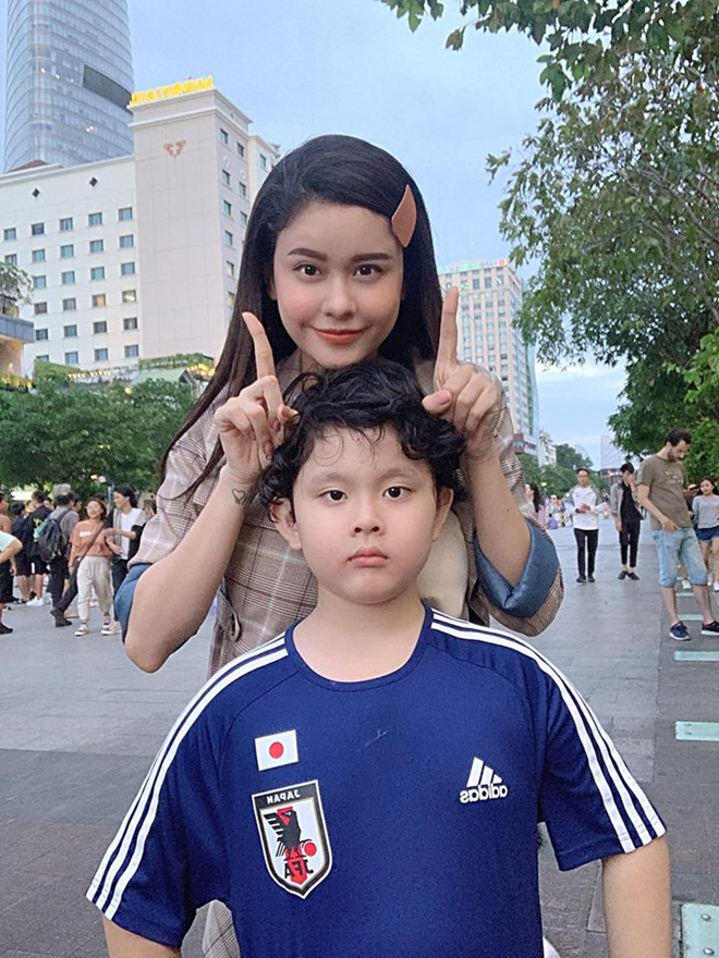 Truong Quynh Anh goi cam, song kin hon sau ly hon Tim hinh anh 9