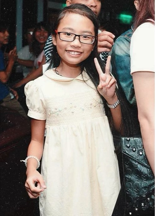 Phuong My Chi day thi thanh cong o tuoi 16 hinh anh 1