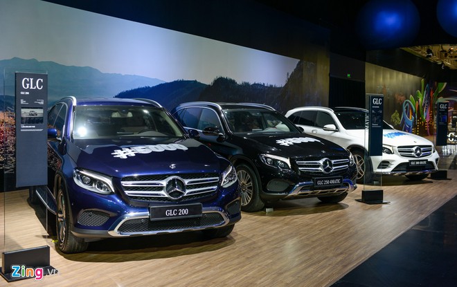 Xe Mercedes co phanh tu dong van gay tai nan chet nguoi o Ha Noi? hinh anh 3