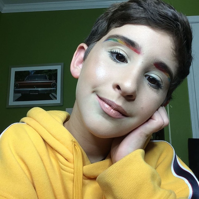 phu thuy trang diem mua nha tau xe anh 10