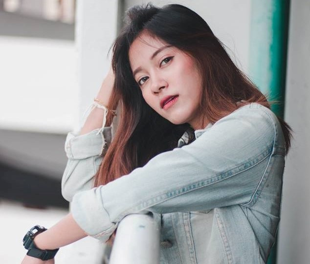 3 bong hong lang bao Thai Lan, co ca ban gai tien dao xu chua Vang hinh anh 1