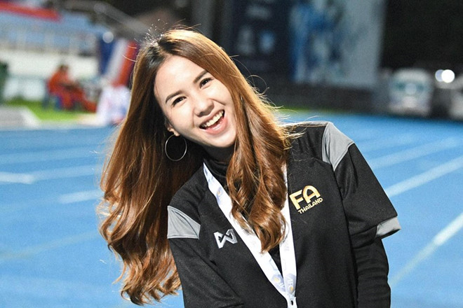 3 bong hong lang bao Thai Lan, co ca ban gai tien dao xu chua Vang hinh anh 5