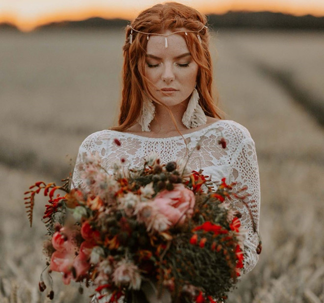 3 hot girl duoc chu y nho so huu mai toc do noi bat va quyen ru hinh anh 9