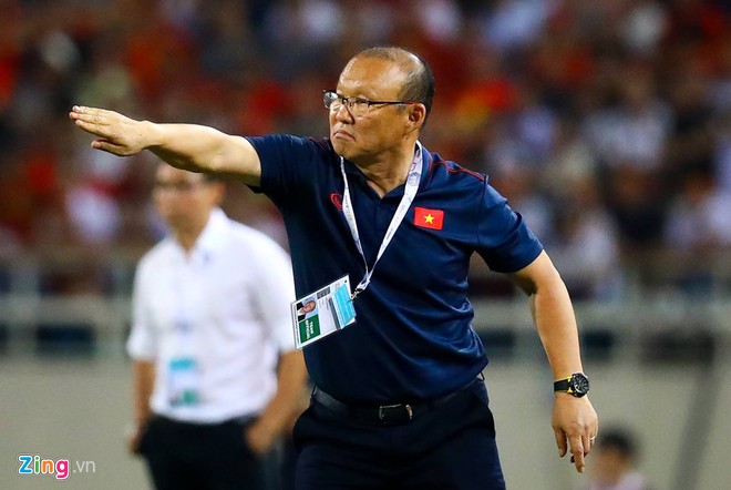 Ngay 20/11, tri an HLV Park - nguoi thay cua cac cau thu Viet Nam hinh anh 11