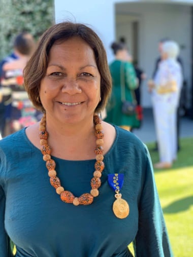 ba me 65 tuoi lay bang luat su anh 1