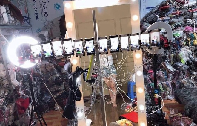 Mat thong tin ca nhan khi xem livestream anh 1